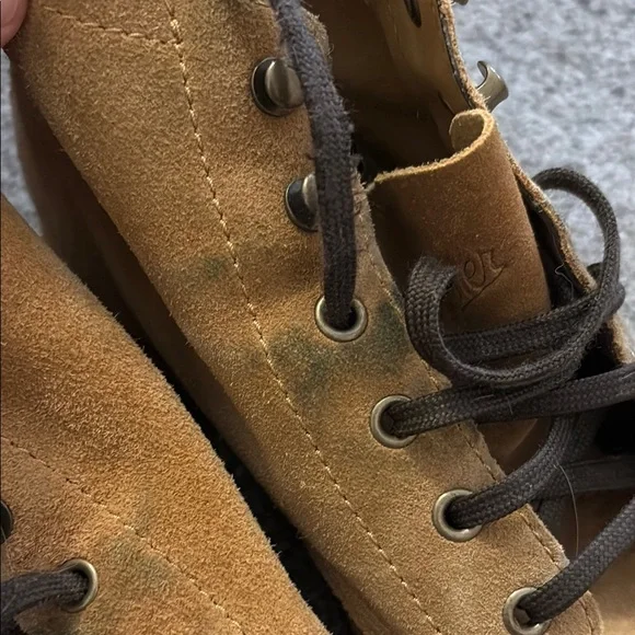 Danner Men's Tan Suede Boots - Picture 3 of 6